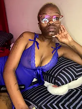 YummyMelanin117 online show from 01-07-26, 12:51