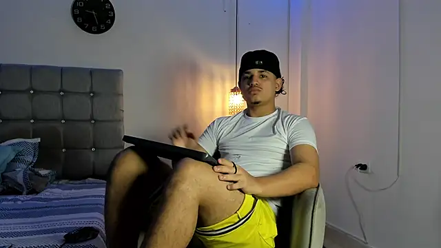 samxx muscle online show from 10-04-25, 12:58