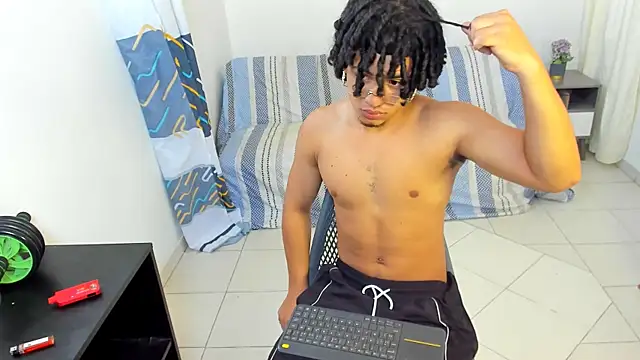 Snapshot of samxx_muscle chatting on 07-27-26, 02:02 samxx muscle online show from 07-27-26, 02:02