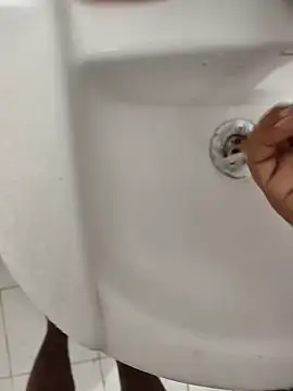 Snapshot of UAjit chatting on 09-19-25, 01:07 UAjit online show from 09-19-25, 01:07