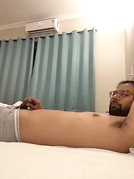 Snapshot of UAjit chatting on 11-02-25, 07:05 UAjit online show from 11-02-25, 07:05