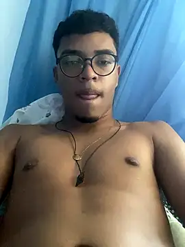 Snapshot of hiaguexxx chatting on 10-11-25, 06:06 hiaguexxx online show from 10-11-25, 06:06