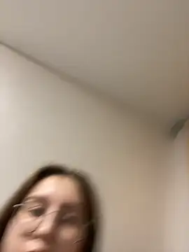 Vviikkssiikk online show from 10-26-25, 03:40