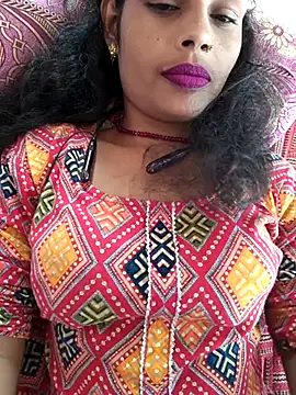 Snapshot of Eshna_Dabral chatting on 09-11-25, 03:39 Eshna Dabral online show from 09-11-25, 03:39