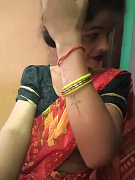 Snapshot of Eshna_Dabral chatting on 09-16-25, 04:52 Eshna Dabral online show from 09-16-25, 04:52