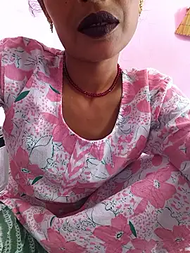 Snapshot of Eshna_Dabral chatting on 09-22-25, 06:48 Eshna Dabral online show from 09-22-25, 06:48