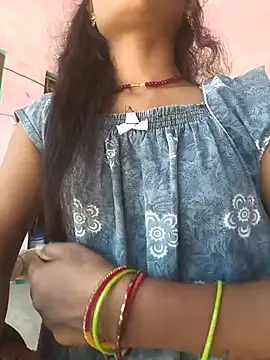 Snapshot of Eshna_Dabral chatting on 09-25-25, 04:38 Eshna Dabral online show from 09-25-25, 04:38