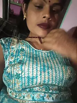 Snapshot of Eshna_Dabral chatting on 10-12-25, 03:11 Eshna Dabral online show from 10-12-25, 03:11