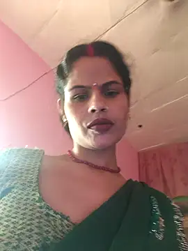 Snapshot of Eshna_Dabral chatting on 10-20-25, 08:48 Eshna Dabral online show from 10-20-25, 08:48
