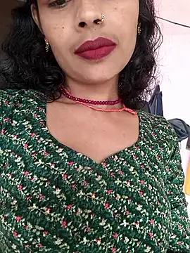 Snapshot of Eshna_Dabral chatting on 11-02-25, 02:47 Eshna Dabral online show from 11-02-25, 02:47