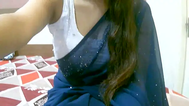 Snapshot of ragini_m_m_s chatting on 10-28-25, 03:10 ragini m m s online show from 10-28-25, 03:10