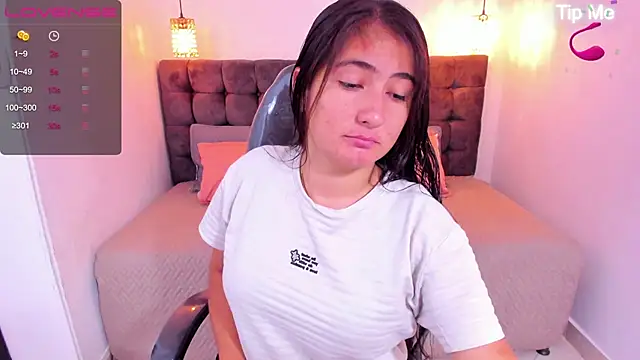 Snapshot of Katha03_ chatting on 03-21-25, 01:12 Katha03  online show from 03-21-25, 01:12