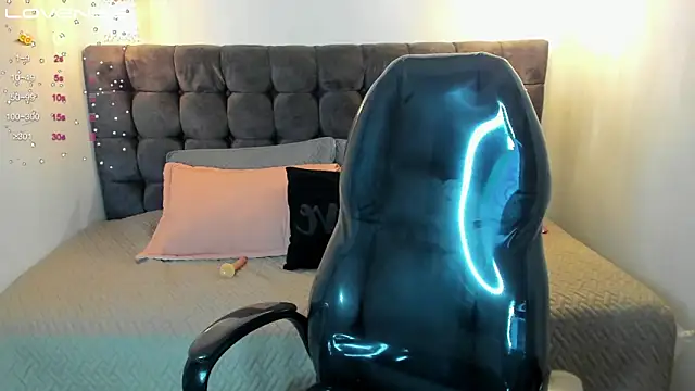 Snapshot of Katha03_ chatting on 03-22-25, 12:57 Katha03  online show from 03-22-25, 12:57