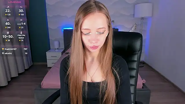 Amy Waynee online show from 12-13-25, 08:47