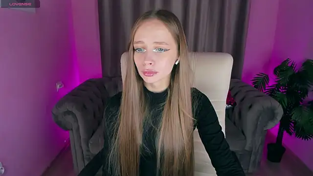 Amy Waynee online show from 12-16-25, 05:51