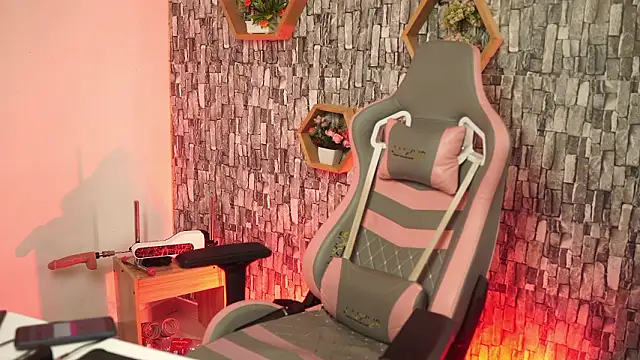 bonniie 98  online show from 02-04-26, 07:42