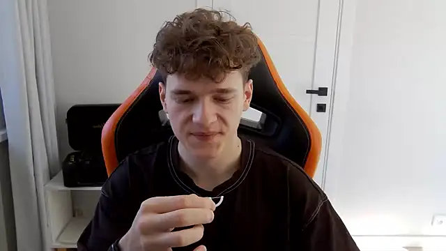 DanyDavis online show from 03-24-26, 08:19