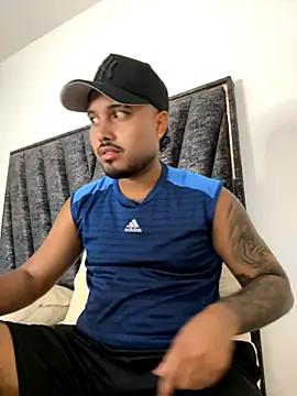 Snapshot of PapiStan chatting on 09-22-25, 04:03 PapiStan online show from 09-22-25, 04:03