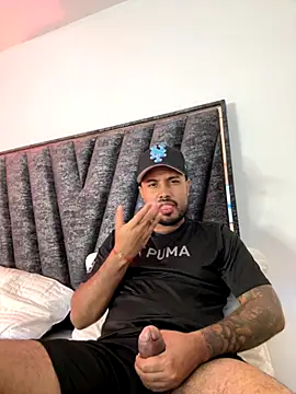 Snapshot of PapiStan chatting on 09-28-25, 03:12 PapiStan online show from 09-28-25, 03:12