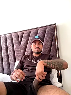 Snapshot of PapiStan chatting on 09-28-25, 06:02 PapiStan online show from 09-28-25, 06:02