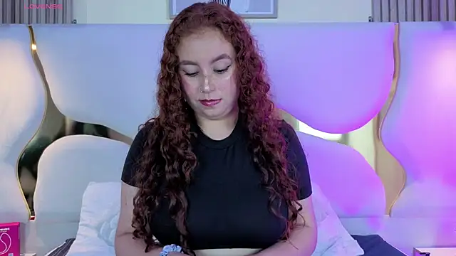 AmmberJones online show from 09-17-25, 12:18