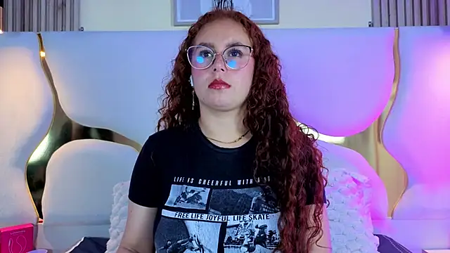 AmmberJones online show from 09-19-25, 12:39