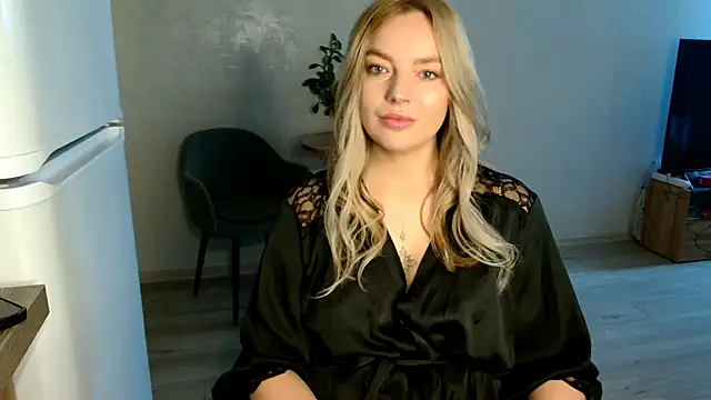 Eva   forever online show from 10-28-25, 02:59