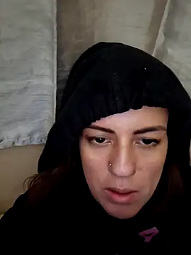 AkiciaAQ online show from 03-20-25, 02:10