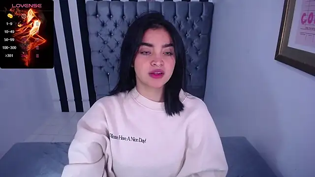 clementine t online show from 10-11-25, 12:36