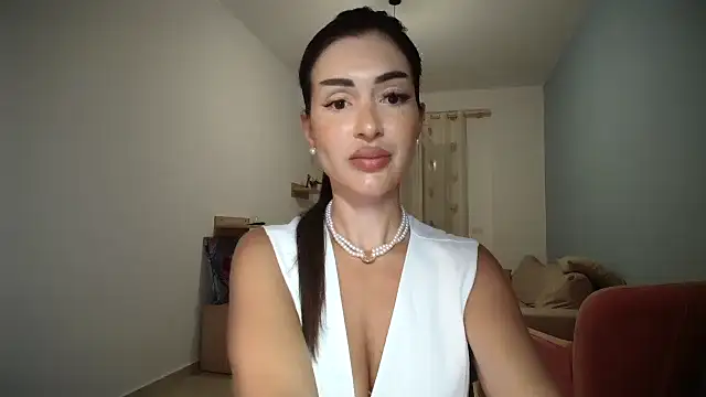 Snapshot of Bellavita_ chatting on 09-21-25, 05:14 Bellavita  online show from 09-21-25, 05:14