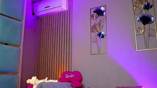 SabrinaJade online show from 10-17-25, 05:32