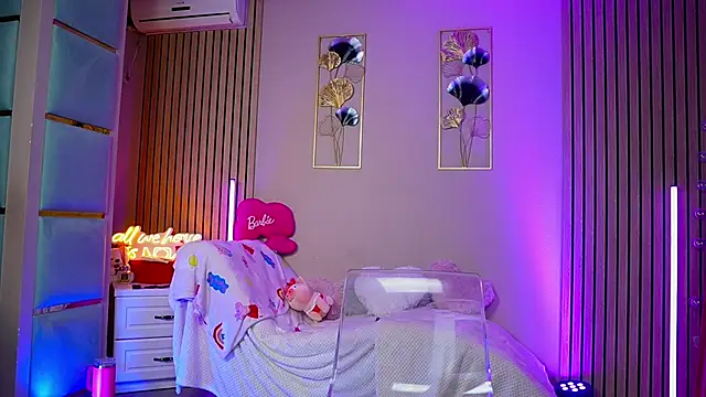 SabrinaJade online show from 02-13-26, 05:36