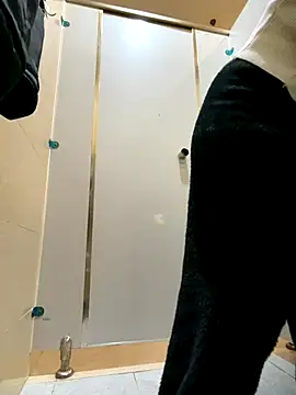 AiBanana online show from 12-14-25, 04:56