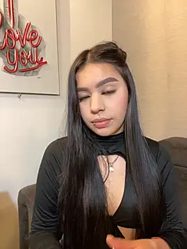 Snapshot of Cristina_pinkk chatting on 11-06-25, 03:29 Cristina pinkk online show from 11-06-25, 03:29