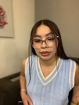 Snapshot of Cristina_pinkk chatting on 12-04-25, 05:06 Cristina pinkk online show from 12-04-25, 05:06