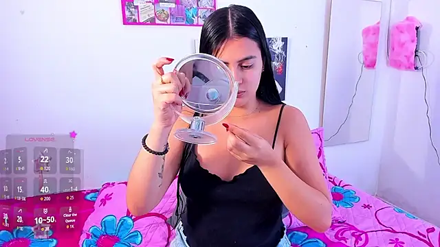 mialeia01 online show from 10-23-25, 12:04