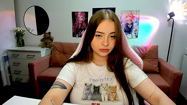 Snapshot of mistress_lain chatting on 09-11-25, 07:14 mistress lain online show from 09-11-25, 07:14