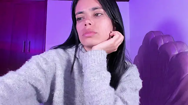 Snapshot of BellaSun_ chatting on 10-03-25, 05:15 BellaSun online show from 10-03-25, 05:15