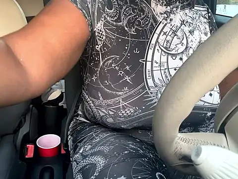 RoyalQueen2u online show from 09-20-25, 11:11