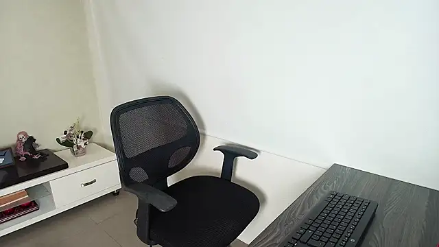  Victoria Collins online show from 10-24-25, 11:06