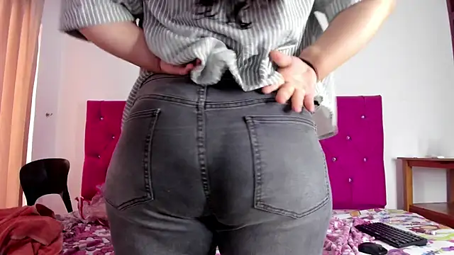 Snapshot of mystery_psique chatting on 09-19-25, 02:07 mystery psique online show from 09-19-25, 02:07