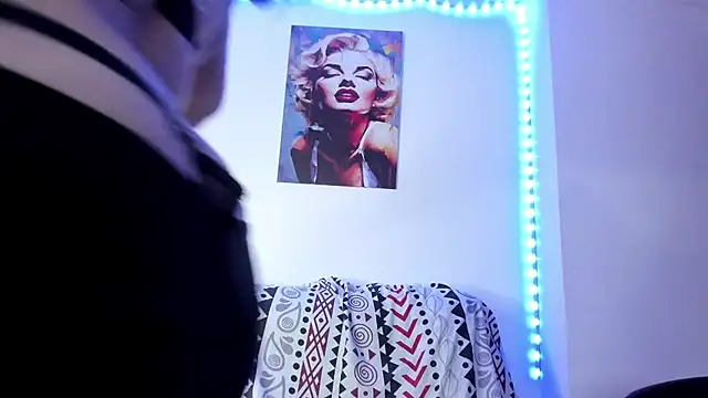 Snapshot of mystery_psique chatting on 10-09-25, 02:48 mystery psique online show from 10-09-25, 02:48