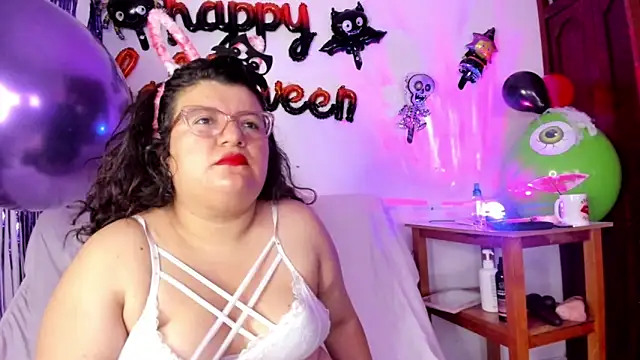 Snapshot of mystery_psique chatting on 10-30-25, 03:24 mystery psique online show from 10-30-25, 03:24