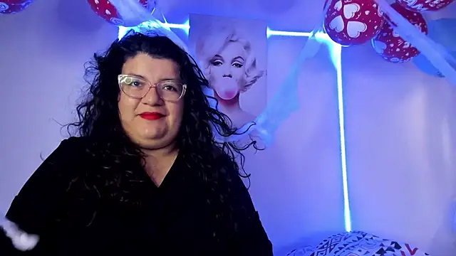 Snapshot of mystery_psique chatting on 11-03-25, 01:56 mystery psique online show from 11-03-25, 01:56