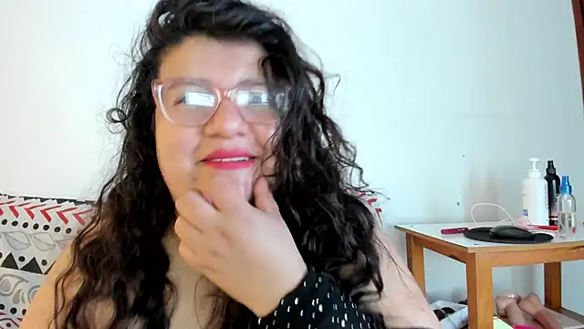 Snapshot of mystery_psique chatting on 12-01-25, 06:57 mystery psique online show from 12-01-25, 06:57