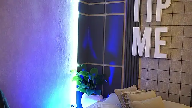 Susan wall online show from 10-04-25, 12:58