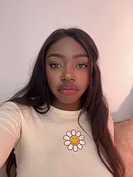 alissradiante1 online show from 11-28-25, 01:41