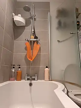 CloudyMuscleBeefy online show from 12-19-25, 02:35