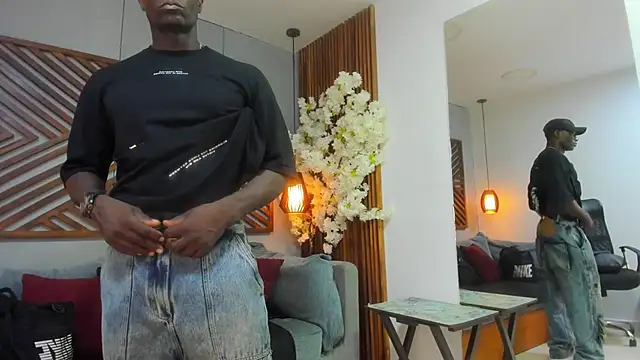 MarcusBlack  online show from 10-18-25, 03:02