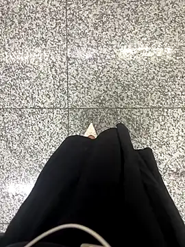 Snapshot of xiaoyuan01 chatting on 09-16-25, 01:28 xiaoyuan01 online show from 09-16-25, 01:28